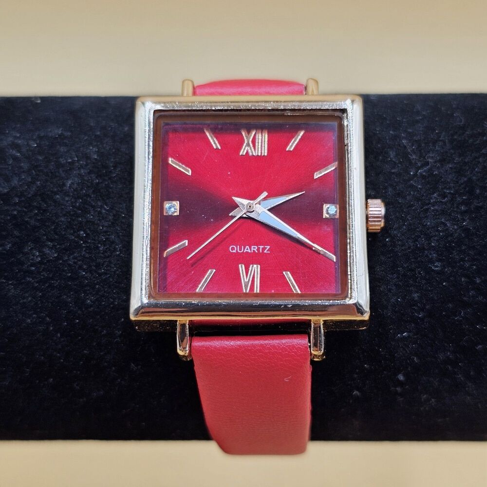Ladies Two Tone Red/Gold Square Dial Quartz Fashion Watch New Battery